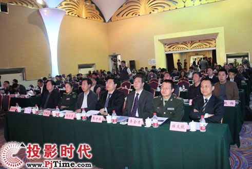 大屏幕拼接系统行业动态 融合显示技术与展览展示的新机遇